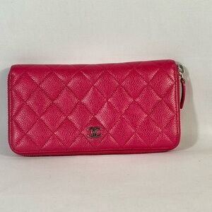 Chanel pink Caviar Quilted Wallet with‎ COA